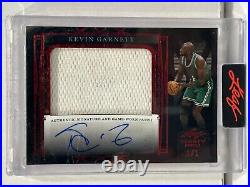 2022 Leaf Trinity Game-Worn Patch Red Kevin Garnett auto/1 #PA-KG1 One-of-One