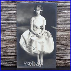 Dorothy Gish Autographed Picture 1919 Ivan Nordhem Movie Star Bread Premiums COA