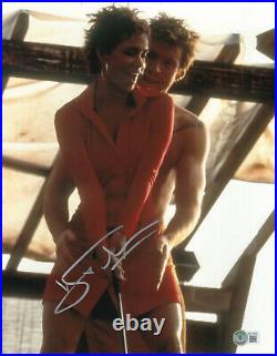 Hugh Jackman Swordfish Autographed 11x14 Photo Bas Beckett Signed 98