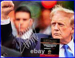 President DONALD TRUMP Signed 8x10 Photo Original Authentic Autograph with COA