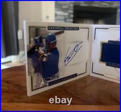 Vladimir Guerrero Jr 2018 National Treasures 25/99 Rookie Signature Material